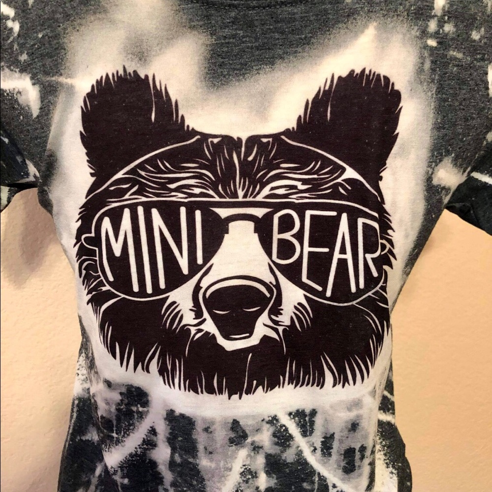 WHISKEY KISS Mama Bear Bleach Dye Graphic Tee - Picture 4 of 5